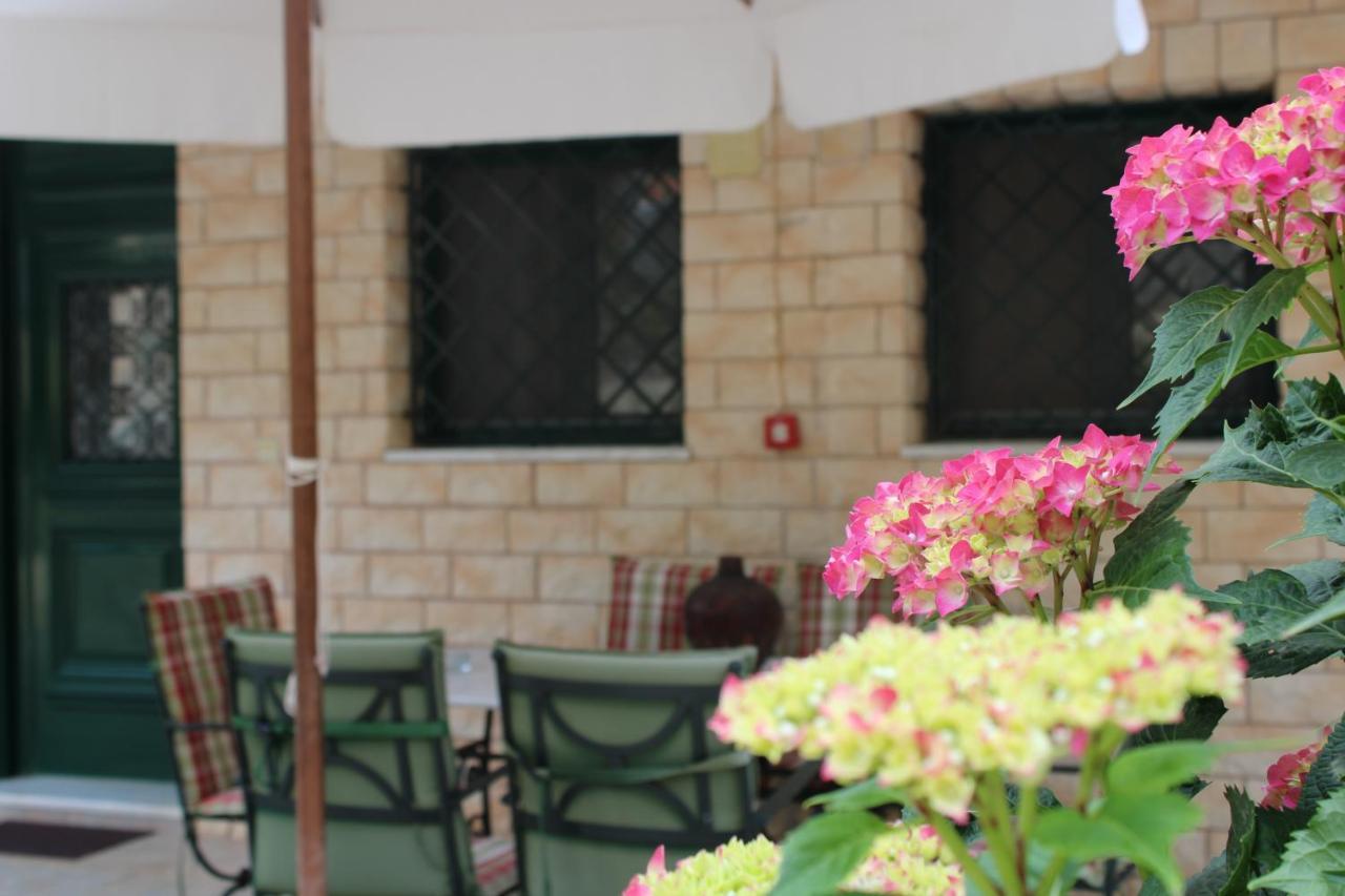 Hotel de apartamente Archontiko Loukis